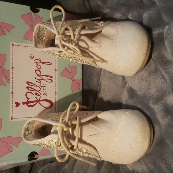 Girls Junior Natural Canvas wedge shoes size 1 M - Picture 3 of 8